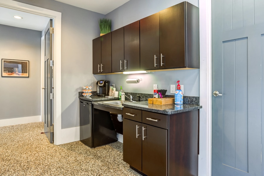 lighthouse wilmington complimentary coffee bar