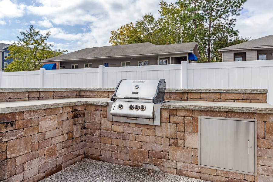 lighthouse wilmington courtyard grilling station