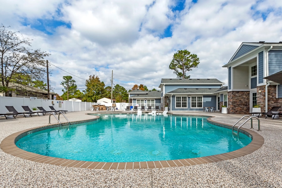 lighthouse wilmington resort style pool